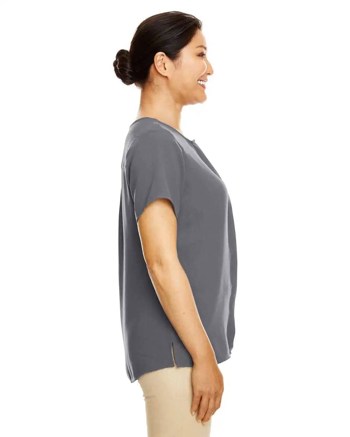 Devon & Jones Dp612w Ladies’ Perfect Fit Short-sleeve Crepe Blouse - Graphite