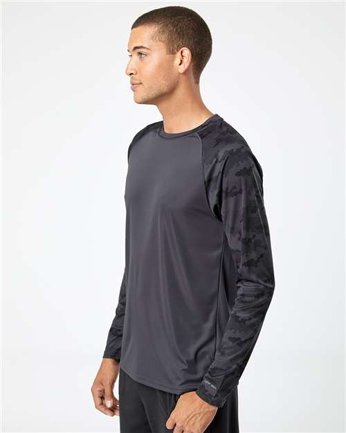 Graphite Cayman Performance Camo Colorblocked Long Sleeve T-Shirt - 216
