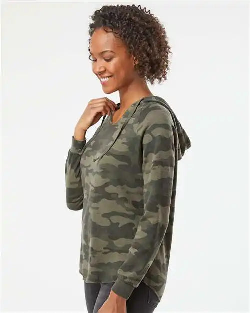 Independent Trading Co. Prm2500 Women’s Lightweight California Wave Wash Hooded Sweatshirt - Forest Camo Heather