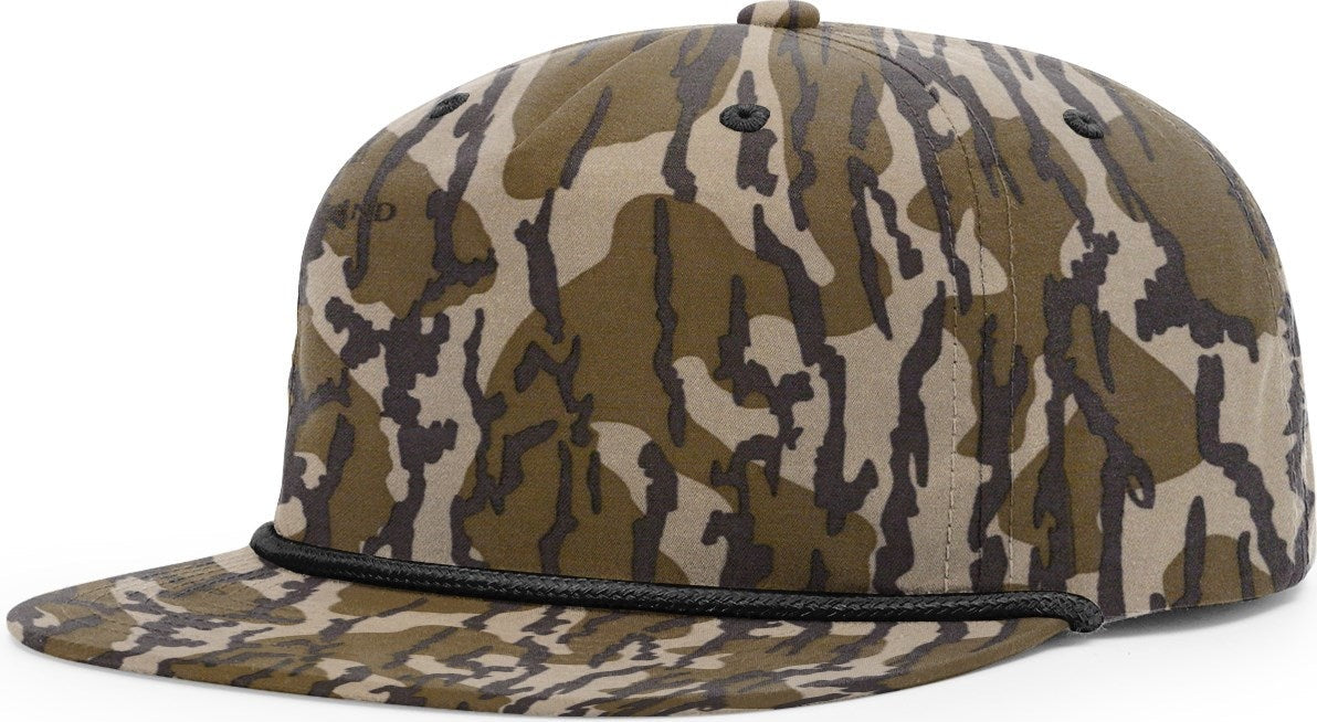 Mossy Oak Bottomland w/ Black Printed Umpqua Gramps Cap