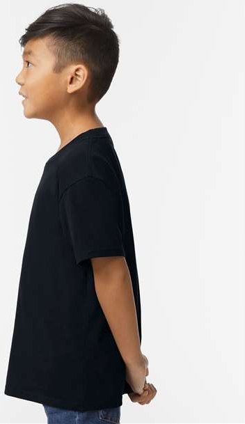 Pitch Black Softstyle® Youth Midweight T-Shirt - 65000B