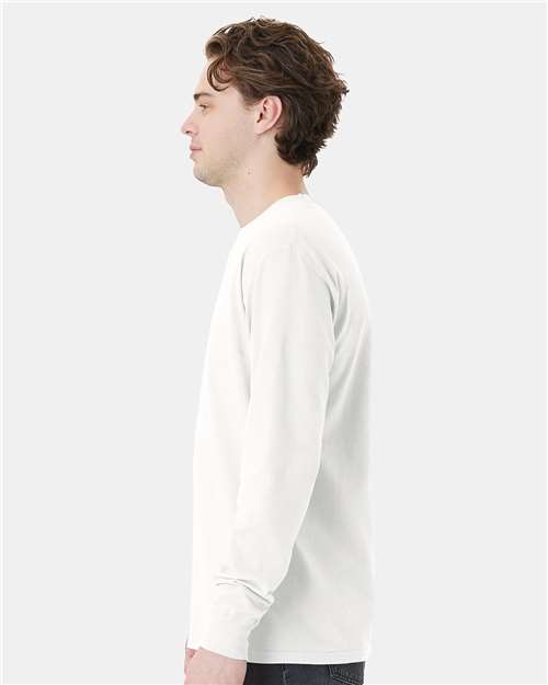 White Garment-Dyed Long Sleeve T-Shirt With a Pocket - GDH250