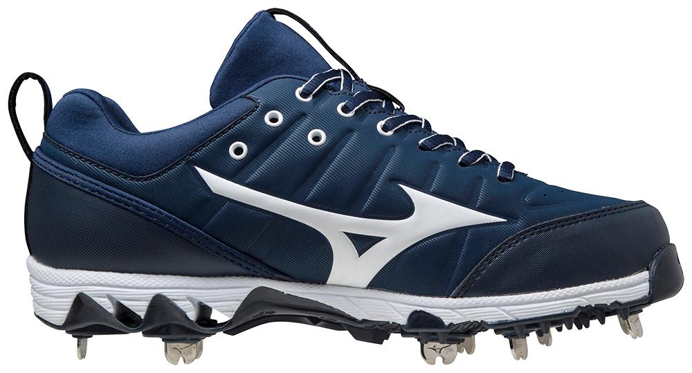 Mizuno 9-Spike Swift 7 Low Women's Metal Softball Cleats for Ultimate Performance - Navy