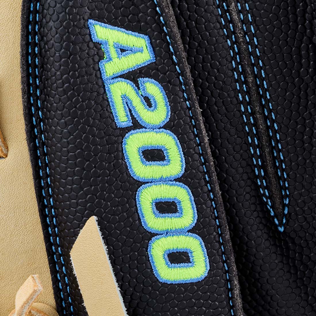 Wilson A2000 M23SS 33.50" Catcher's Mitt WBG06201RT335 - Blonde Black Sky Blue - HIT a Double - 6