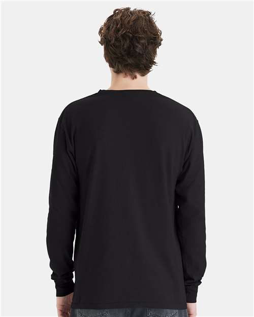Black Garment-Dyed Long Sleeve T-Shirt With a Pocket - GDH250