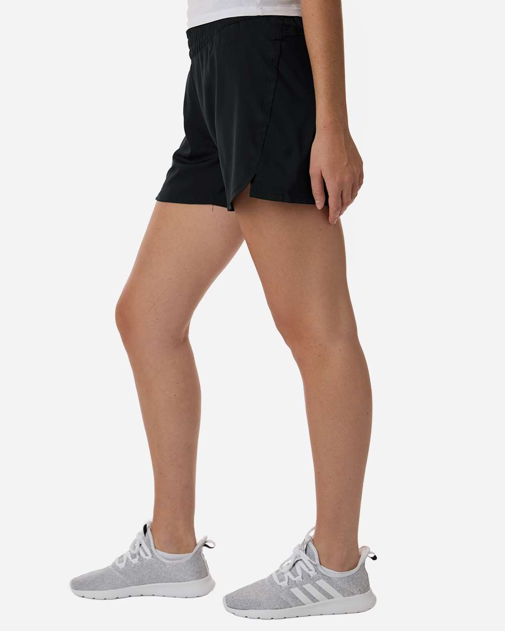 Black/ White Women's D4T Woven 3" Shorts - AT306