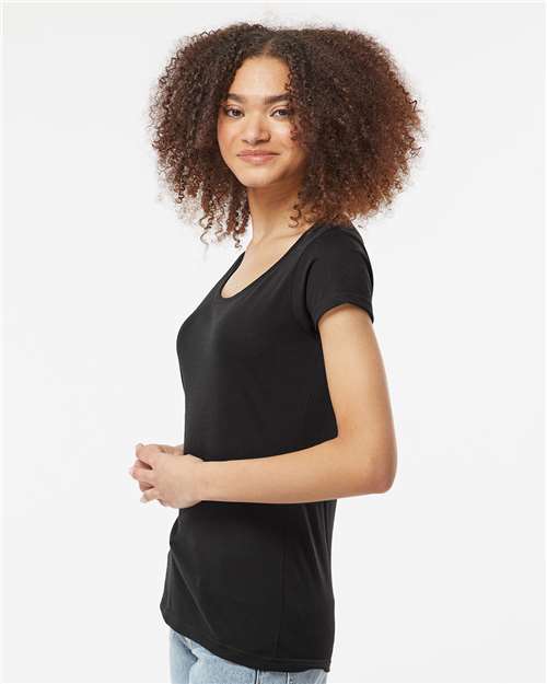 Black Women&#39;s Poly-Rich Scoop Neck T-Shirt - 243