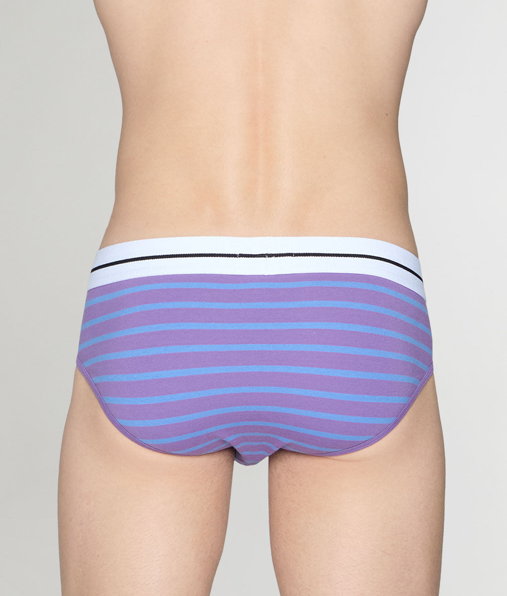 Bluebuck Nautical 25 Brief