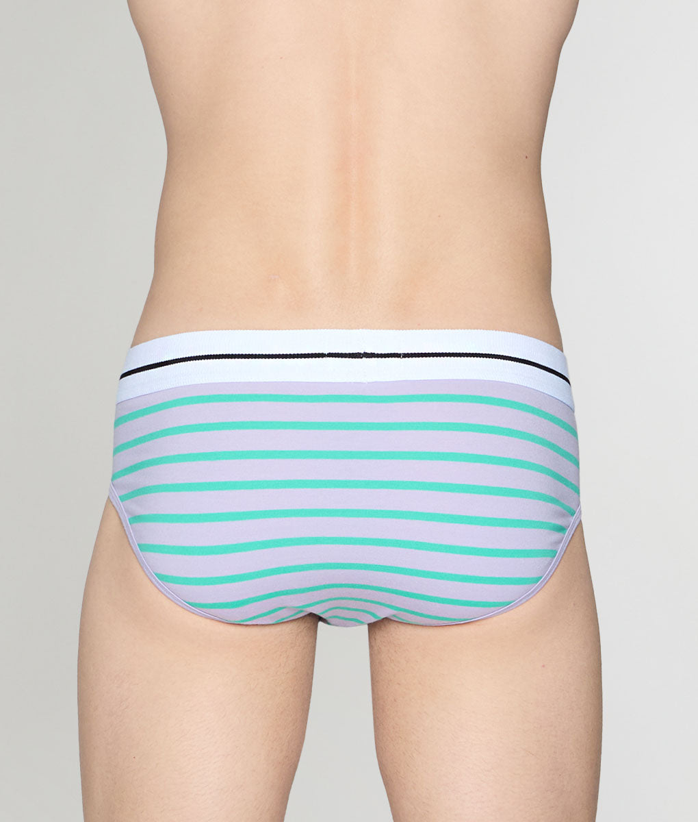 Bluebuck Nautical 25 Brief