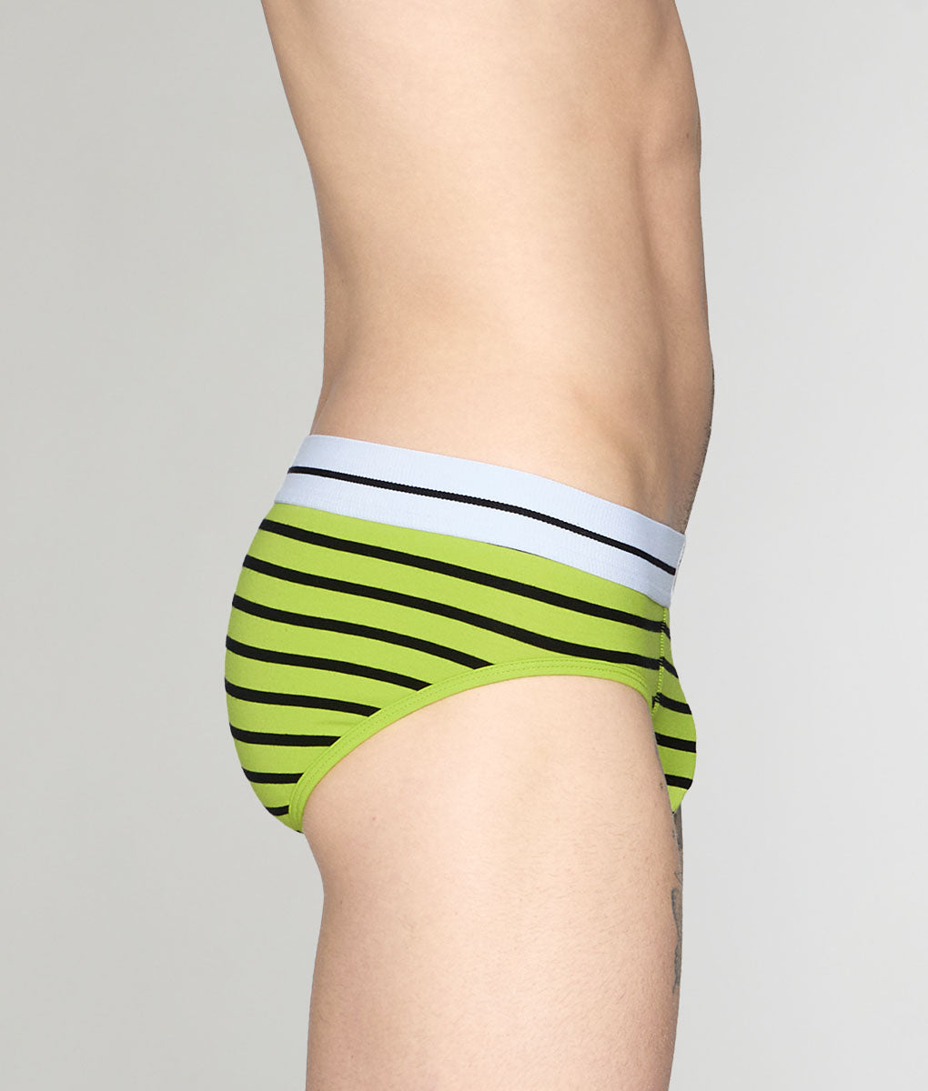 Bluebuck Nautical 25 Brief