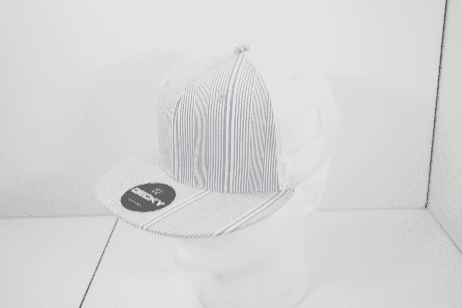 Decky 6015 H/c Plaid Cap - White 131