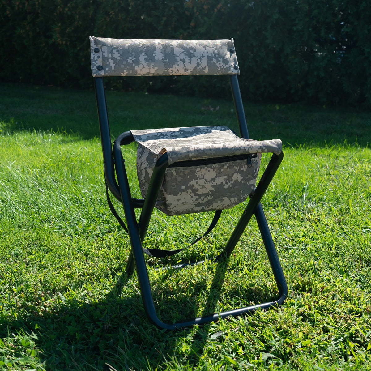 Deluxe Folding Stool with Pouch