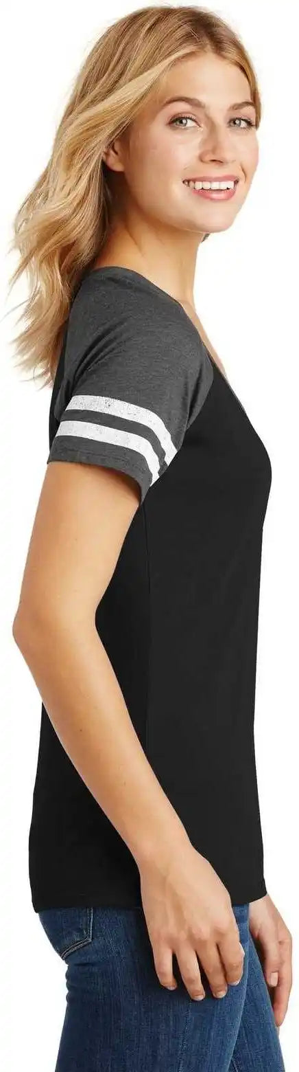 District Dm476 Women’s Game v Neck Tee Black Heathered Charcoal