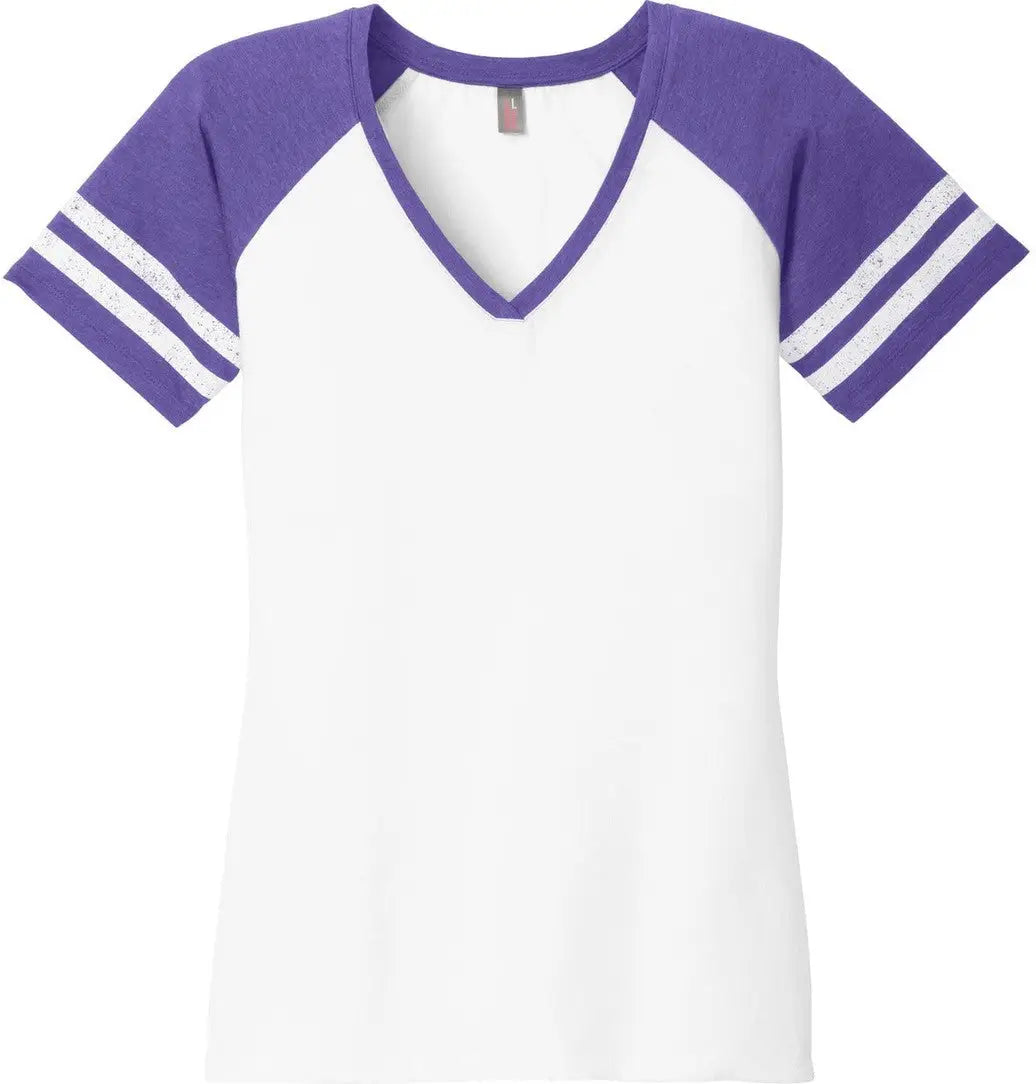 District Dm476 Women’s Game V-neck Tee - White Heathered Purple