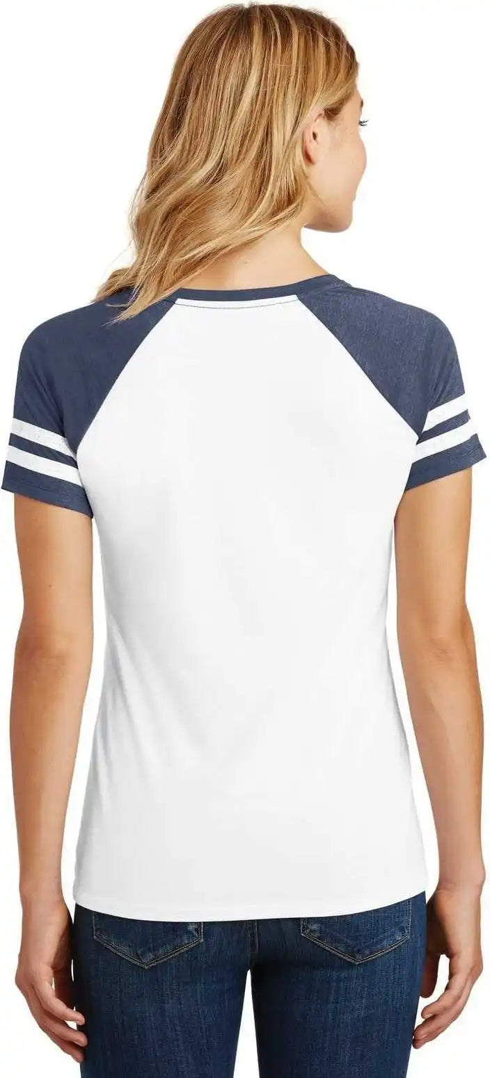 District Dm476 Women’s Game v Neck Tee White Heathered True Navy