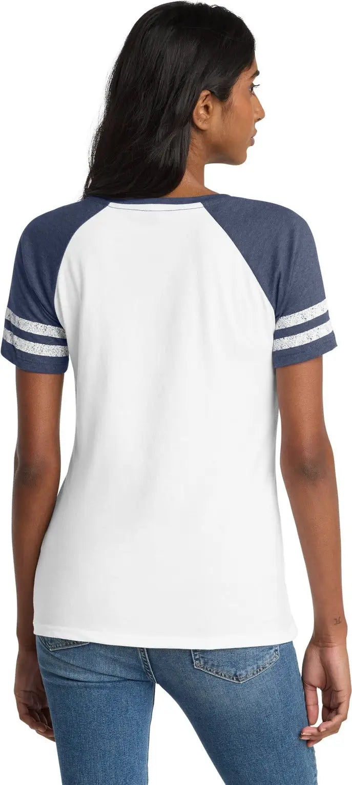 District Dm476 Women’s Game V-neck Tee - White Heathered True Navy