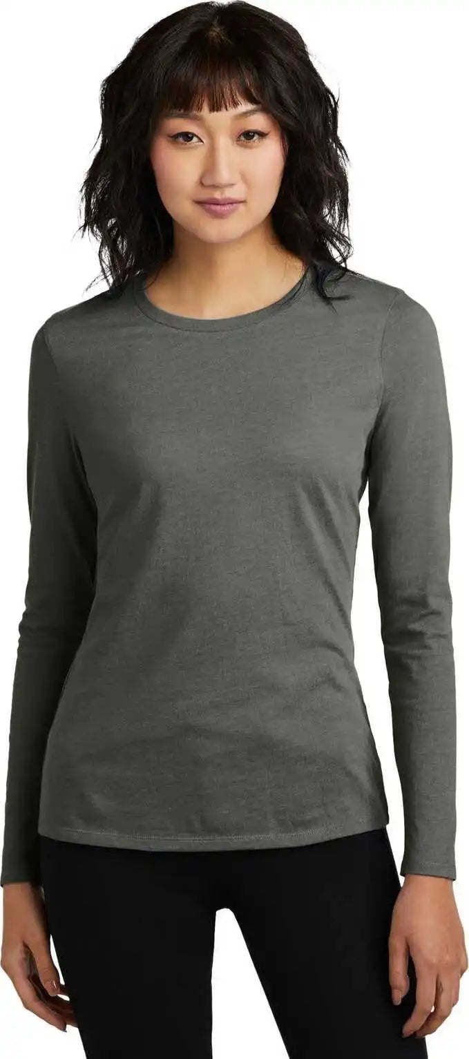 District Dt110 Women’s Perfect Blend Cvc Long Sleeve Tee - Heathered Charcoal