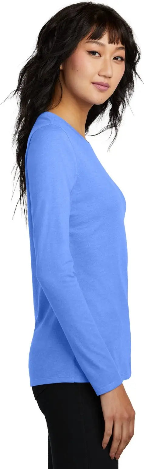 District Dt110 Women’s Perfect Blend Cvc Long Sleeve Tee - Heathered Royal