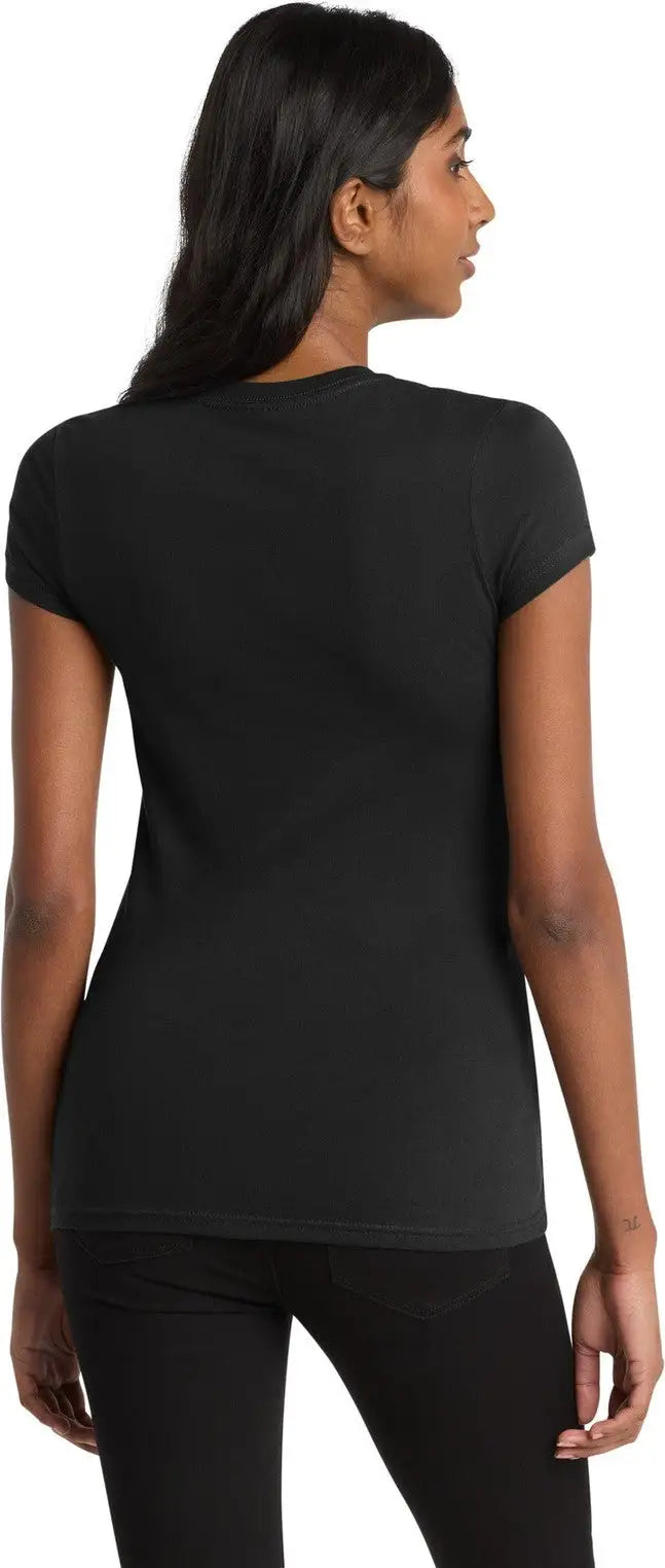 District Dt6001 Women’s Fitted Very Important Tee - Black