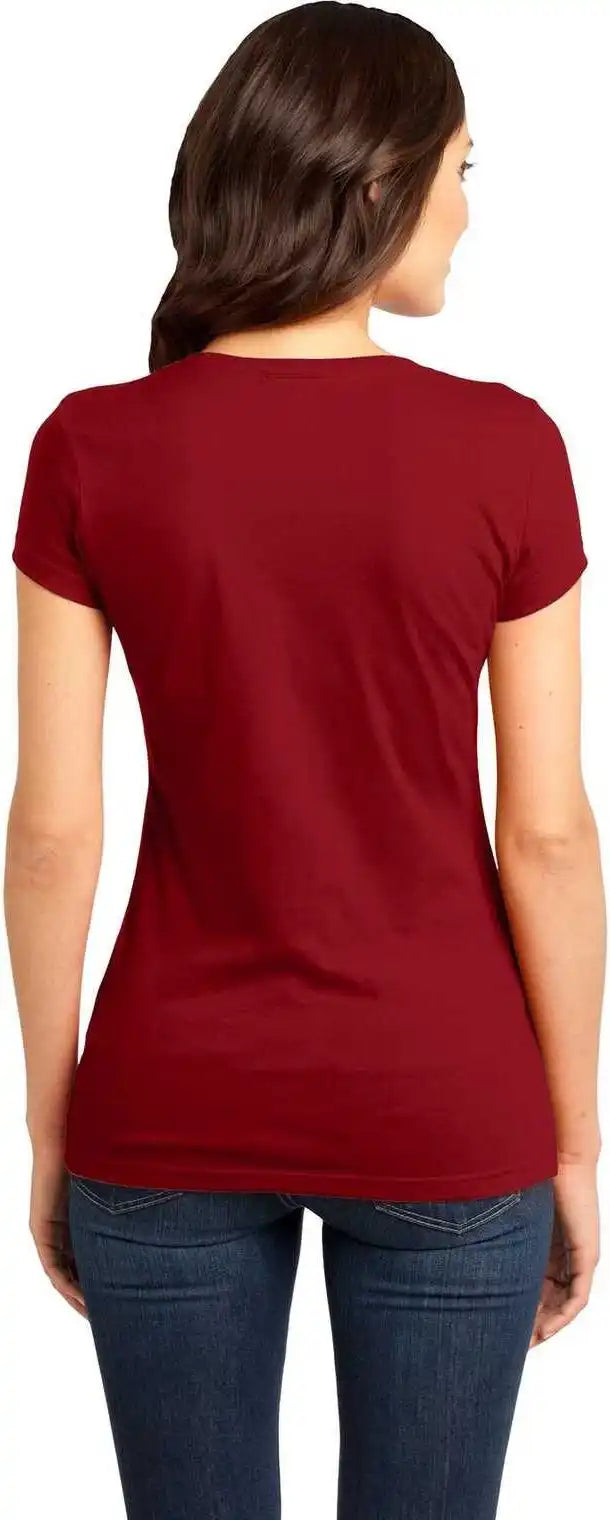District Dt6001 Women’s Fitted Very Important Tee Classic Red