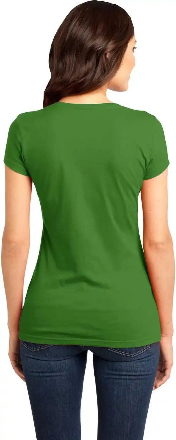 District Dt6001 Women’s Fitted Very Important Tee - Kiwi Green