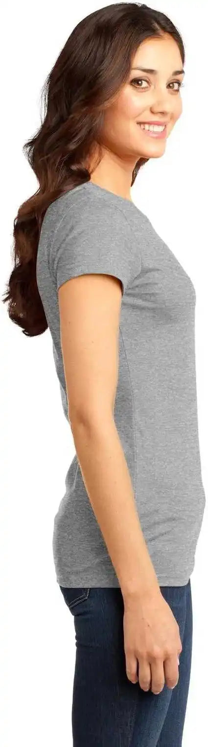 District Dt6001 Women’s Fitted Very Important Tee Light Heather Gray