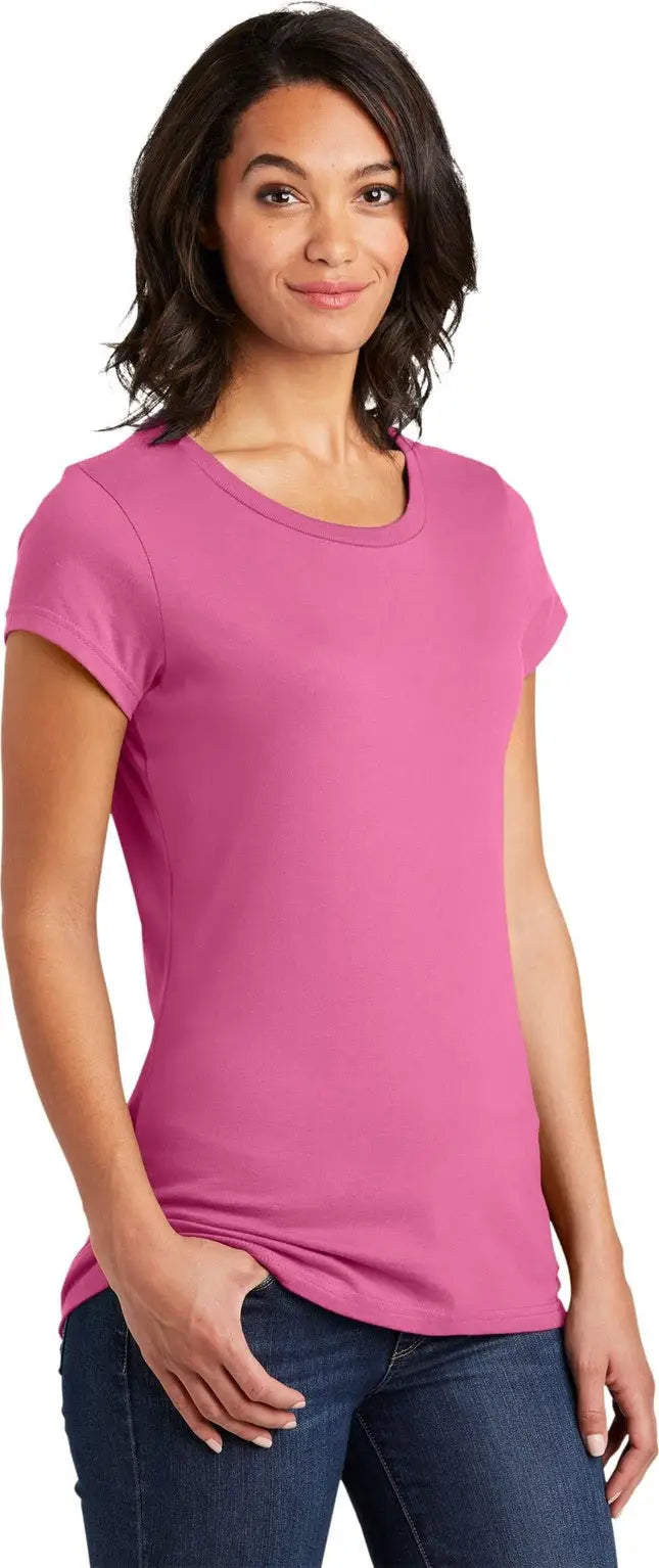 District Dt6001 Women’s Fitted Very Important Tee - True Pink