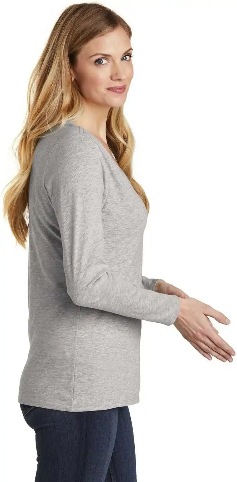 District Dt6201 Women’s Very Important Tee Long Sleeve v Neck Light Heather Gray