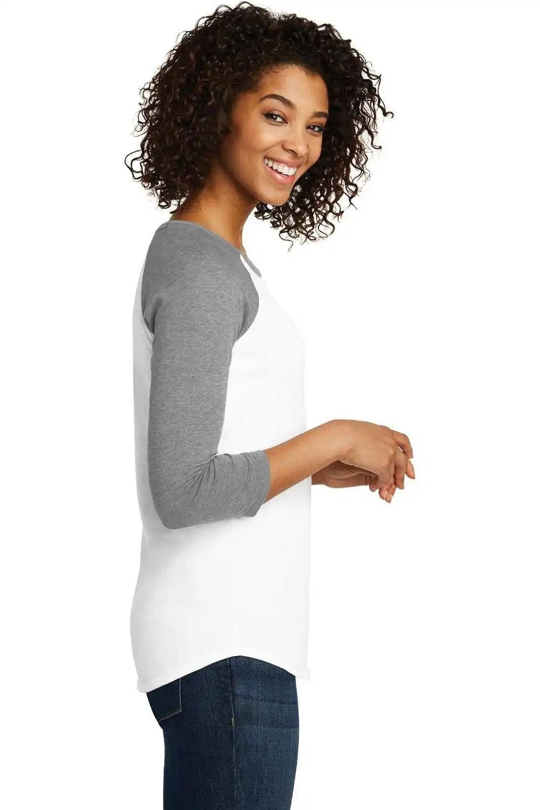 District Dt6211 Women’s Fitted Very Important Tee 3/4-sleeve Raglan - Light Heather Gray White