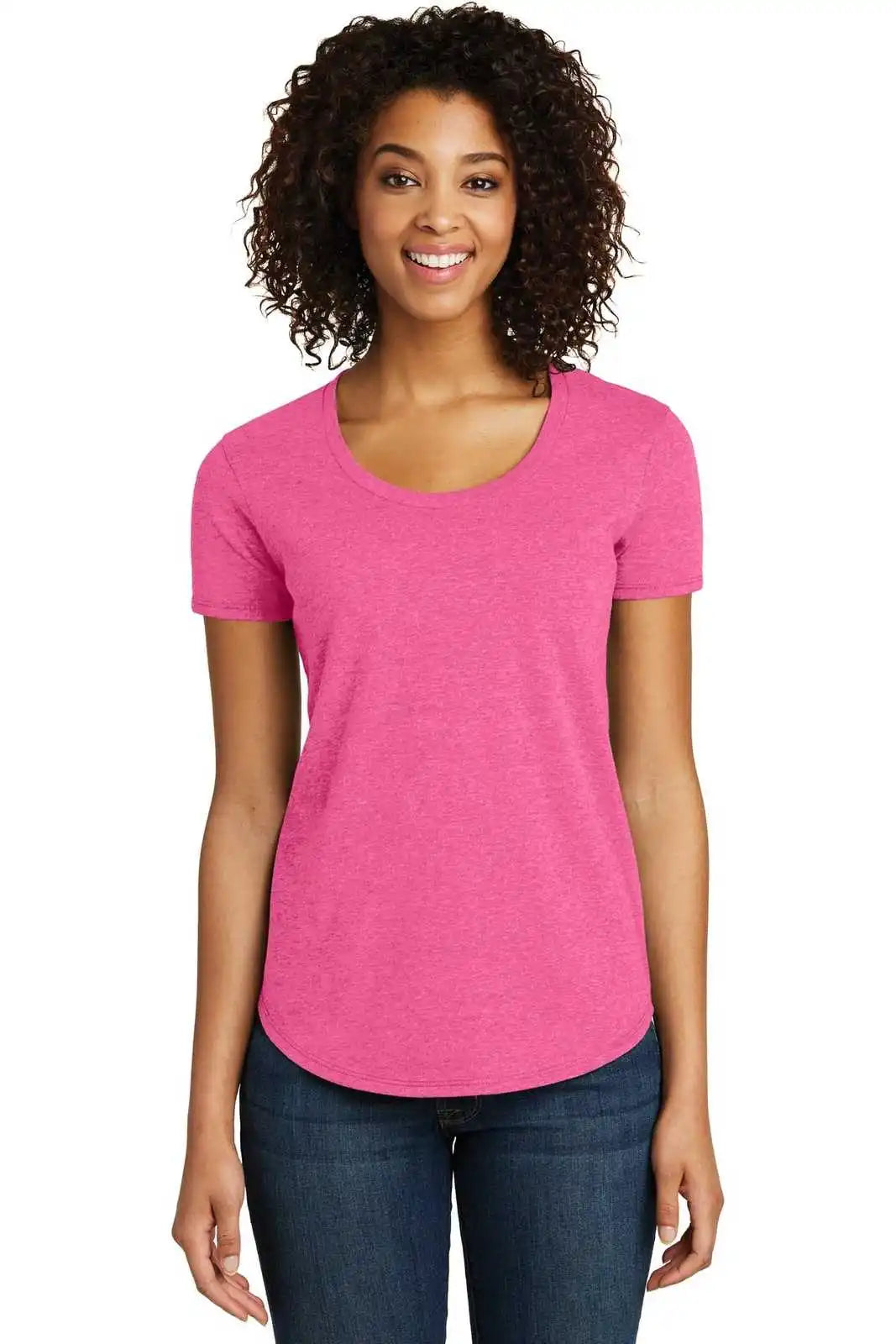 District Dt6401 Women’s Fitted Very Important Tee Scoop Neck - Fuchsia Frost