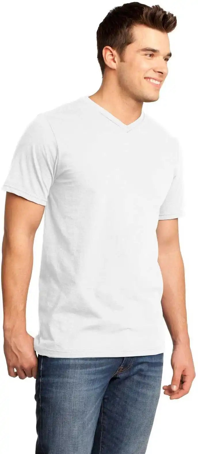 District Dt6500 Very Important Tee v Neck White