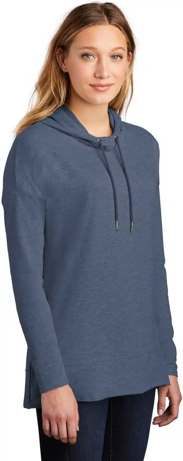 District Dt671 Women’s Featherweight French Terry Hoodie Washed Indigo