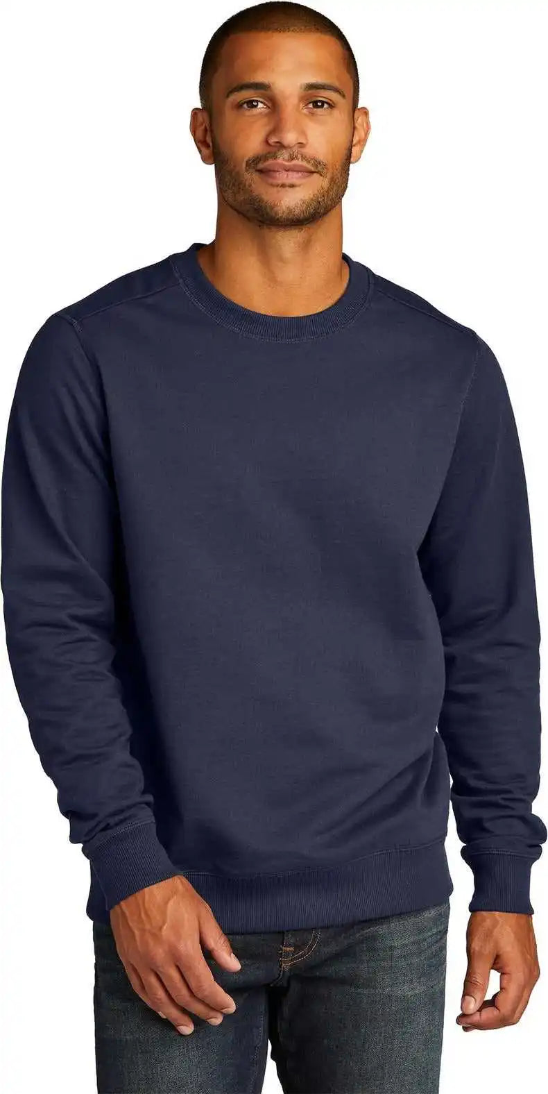 District Dt8104 Re-fleece Crew - True Navy