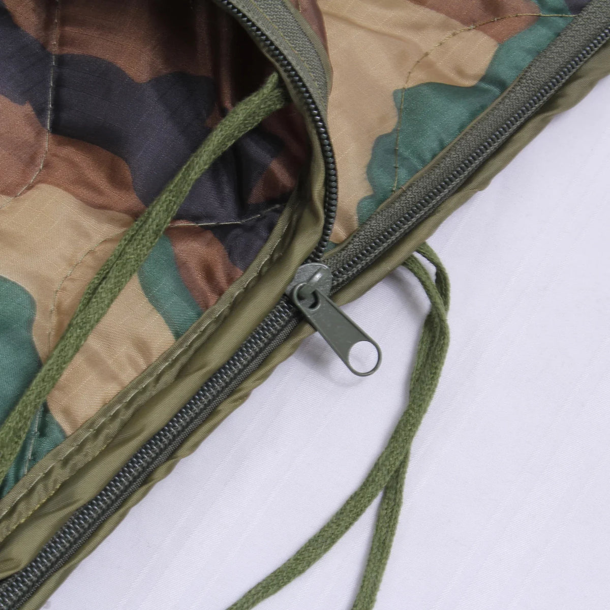 Enhanced G.i. Type Rip-stop Poncho Liner with Zipper