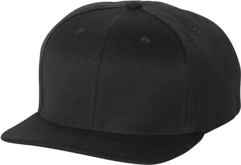 Flexfit 110 Flat Bill Snapback Cap Black / 6 7/8’’ 7 1/2’’