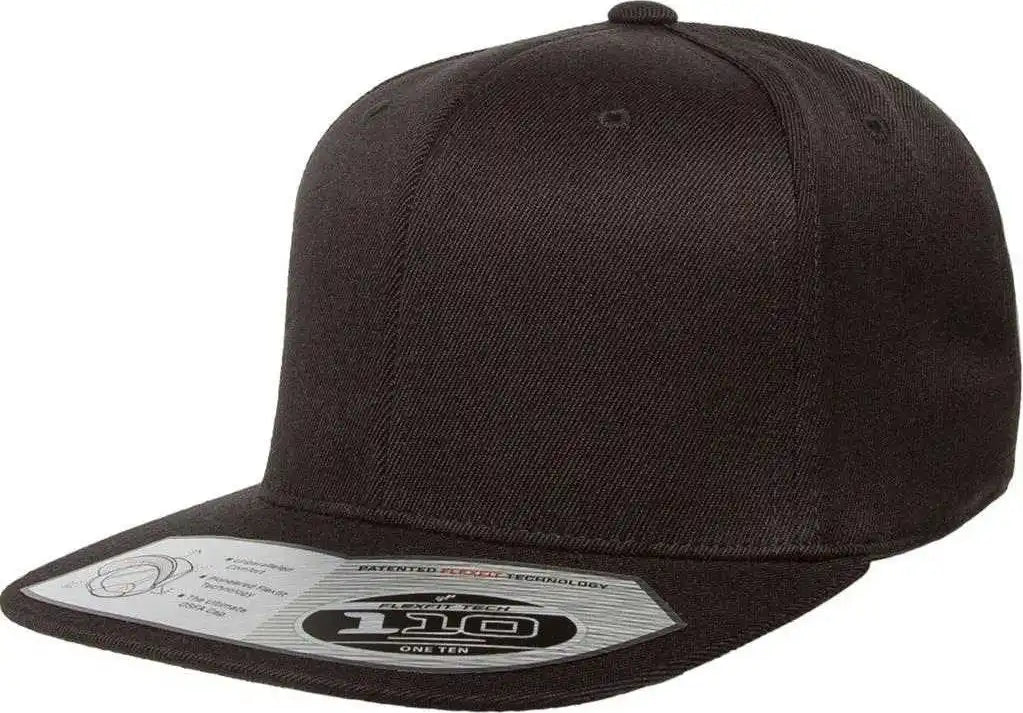 Flexfit 110 Flat Bill Snapback Cap Black / 6 7/8’’ 7 1/2’’