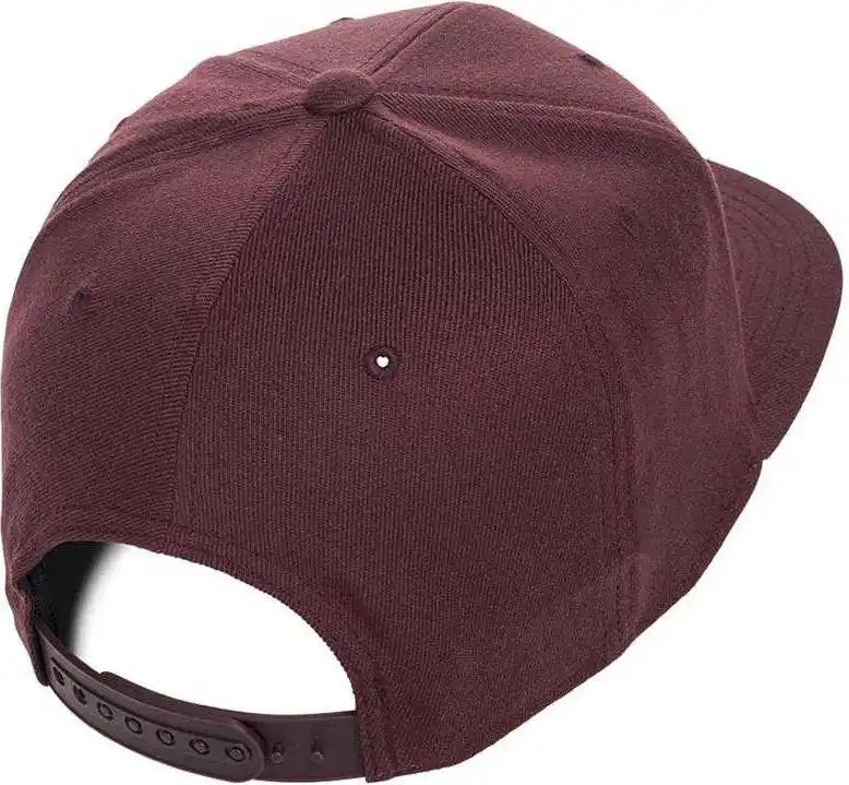 Flexfit 110 Flat Bill Snapback Cap Maroon / 6 7/8’’ 7 1/2’’