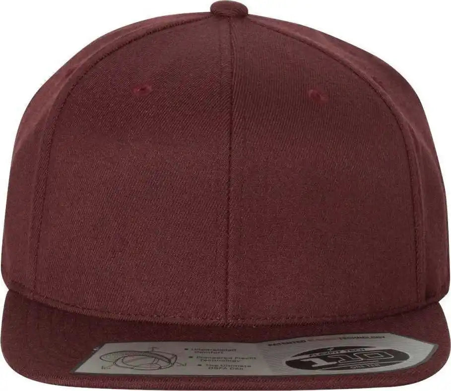 Flexfit 110 Flat Bill Snapback Cap Maroon / 6 7/8’’ 7 1/2’’