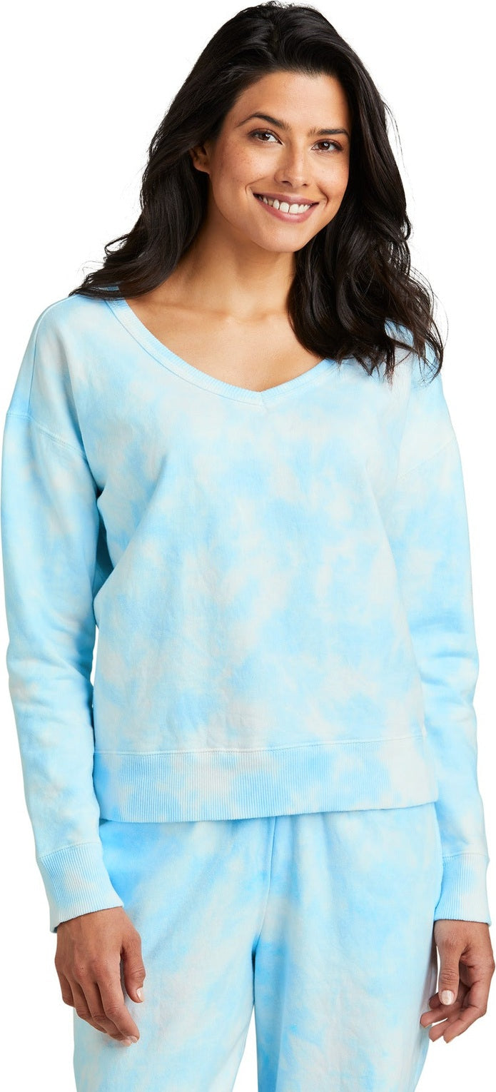 Front View of Glacier Port & Co Women's Beach Wash Cloud Tie-Dye V-Neck Sweatshirt LPC140V