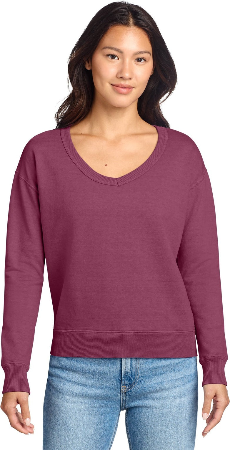 Front View of VtgRaspbry Port & Co Women's Beach Wash Garment-Dyed V-Neck Sweatshirt LPC098V
