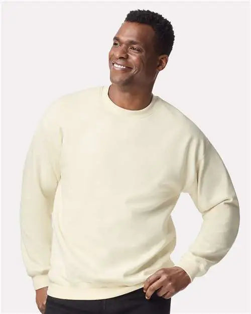 Gildan Sf000 Softstyle® Midweight Crewneck Sweatshirt - off White