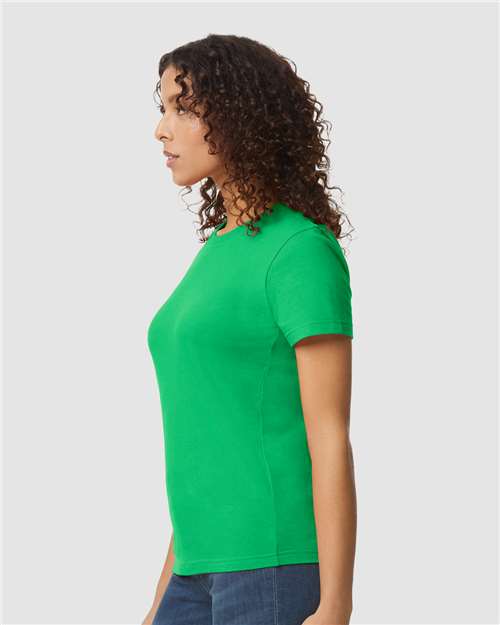 Irish Green Softstyle® Women&#39;s Midweight T-Shirt - 65000L