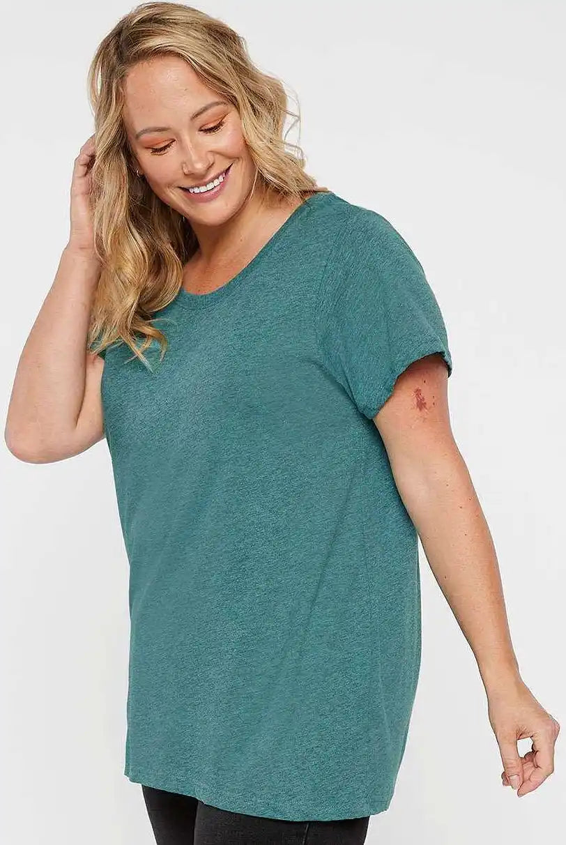 Lat 3816 Curvy Collection Women’s Fine Jersey Tee Surf Blackout