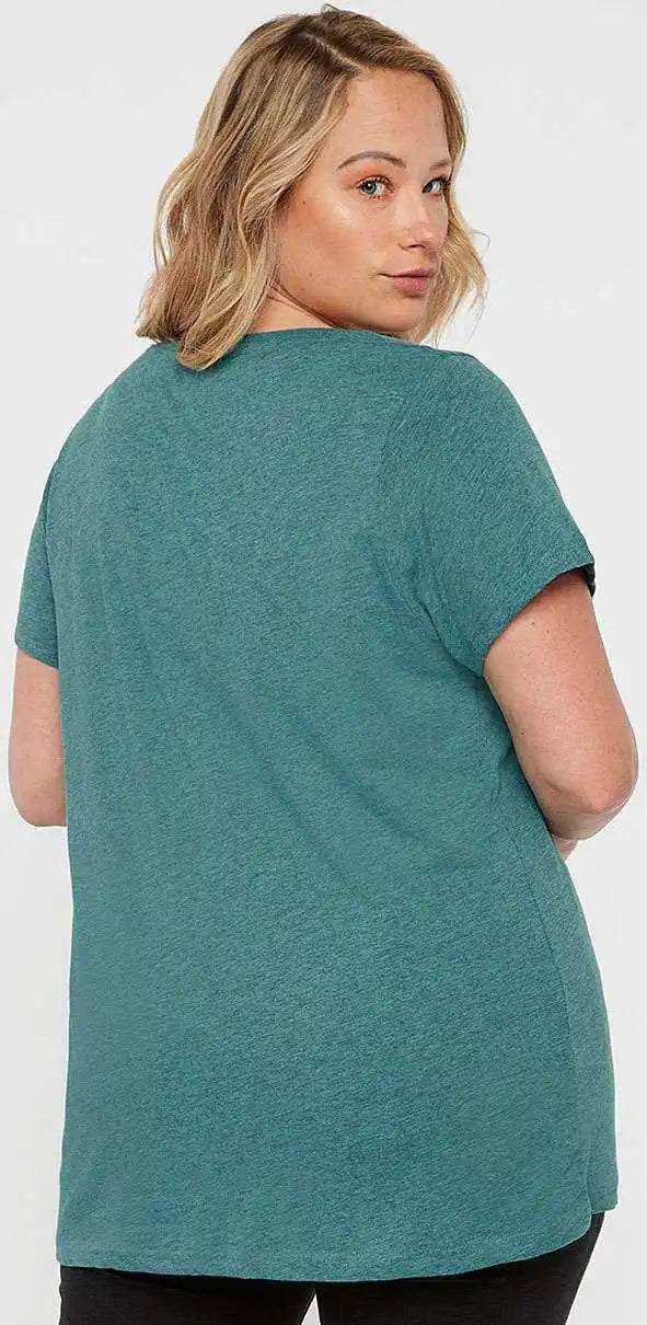 Lat 3816 Curvy Collection Women’s Fine Jersey Tee Surf Blackout