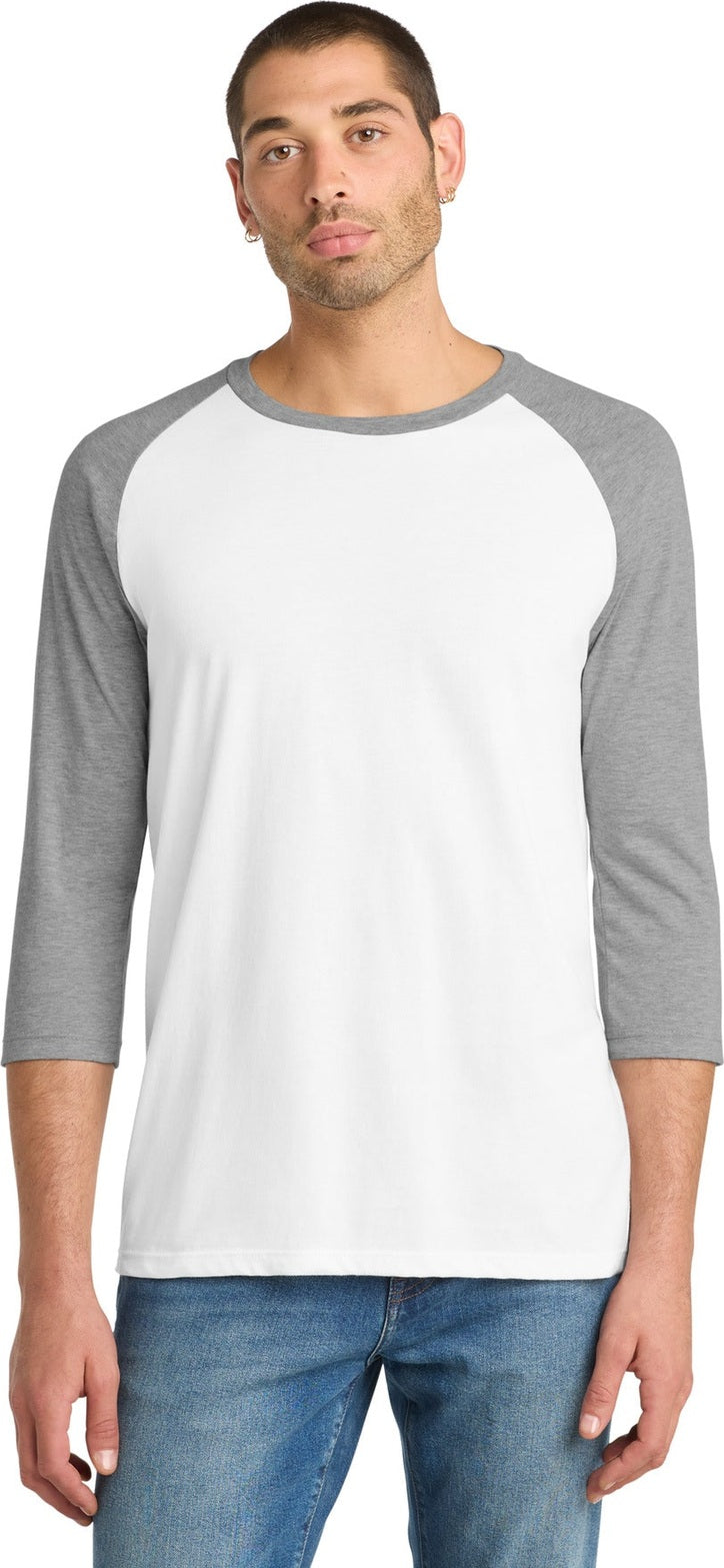 Lt Hth Gry/Wht District Very Important Tee 3/4-Sleeve Raglan. DT6210