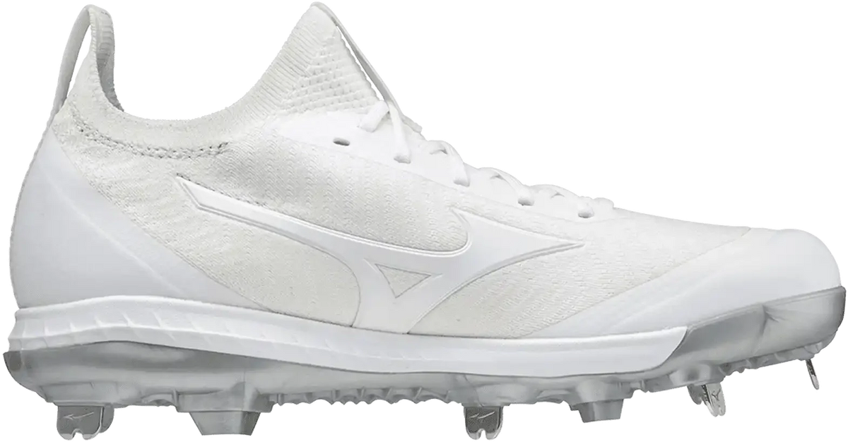 Mizuno 320655 Dominant Knit Women’s Metal Softball Cleat - White