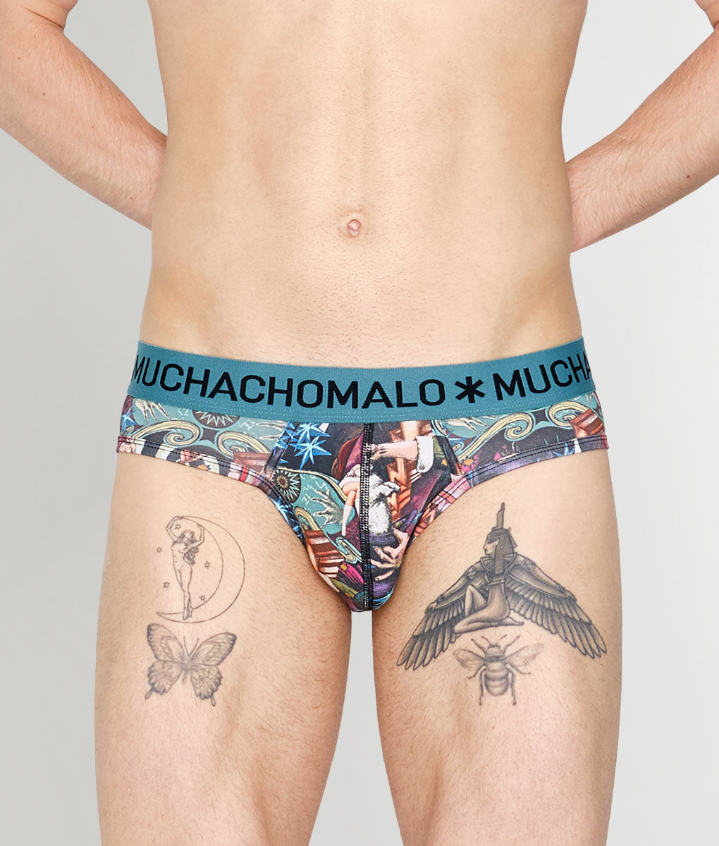 Muchachomalo Magic Brief