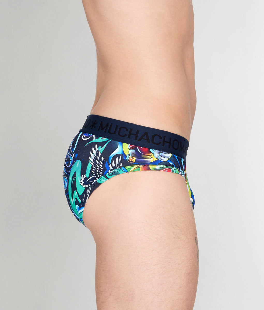 Muchachomalo New School Brief
