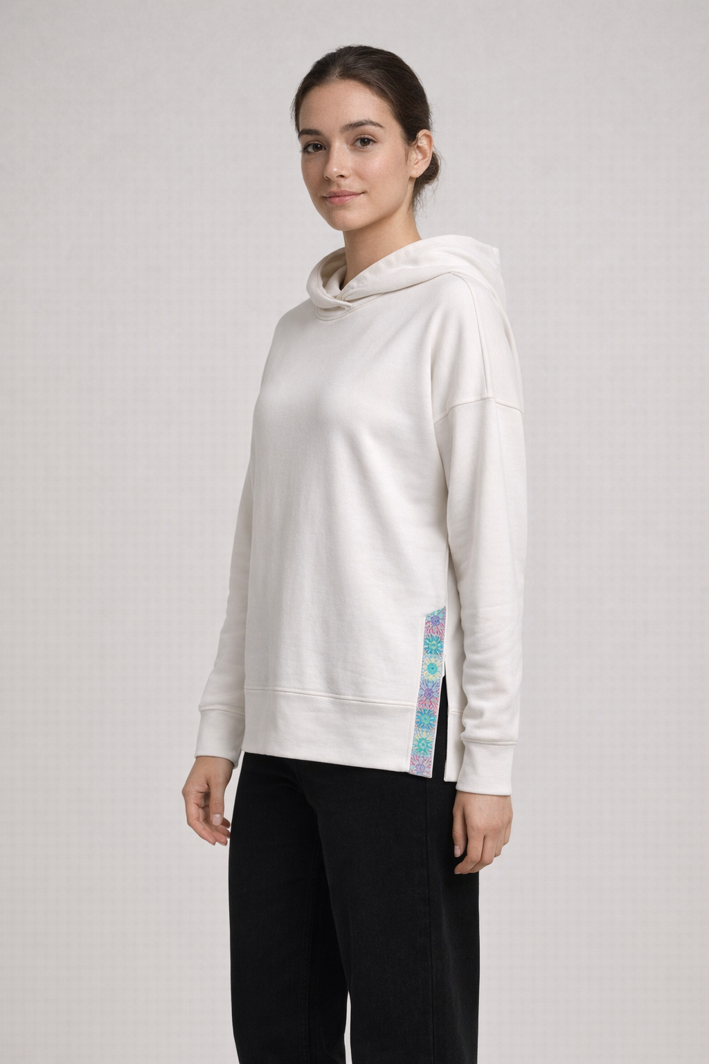Mv Sport W26162 Mood & Vibe Motif Hood - White