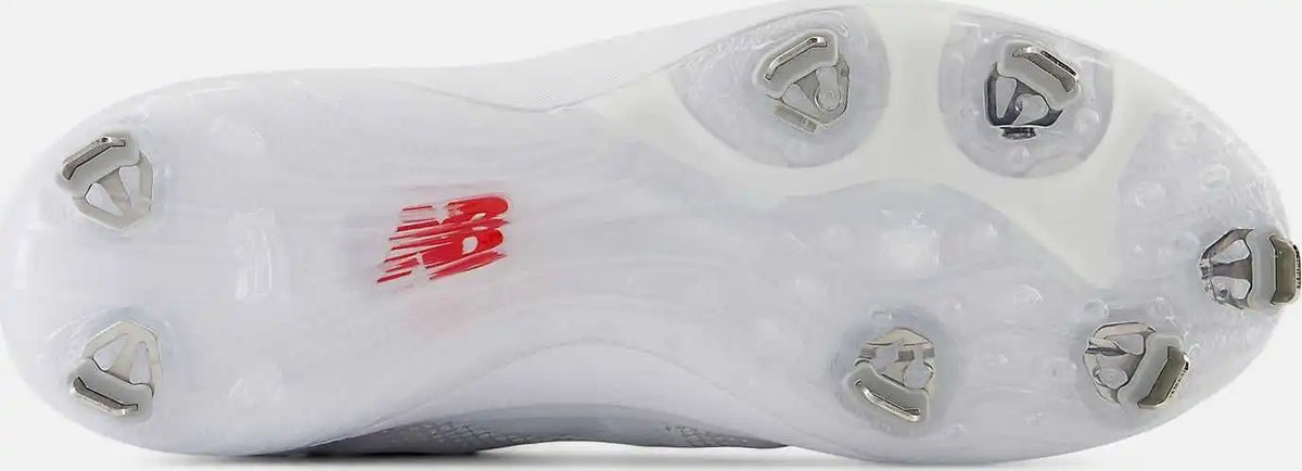 New Balance Fuelcell M4040v7 Mid Metal Cleats - White Raincloud